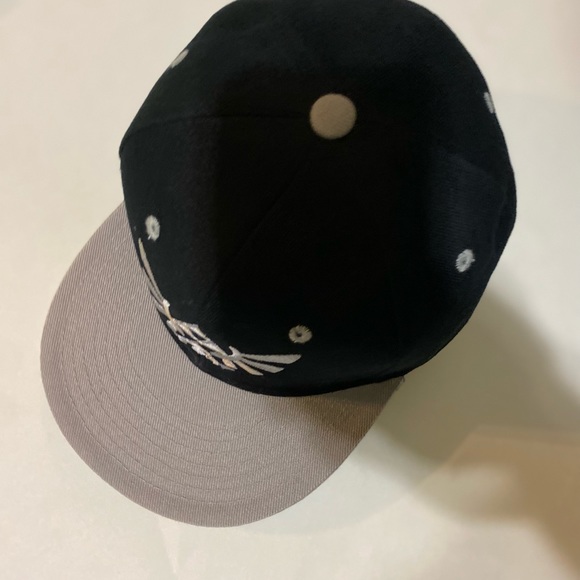 City hunter black and silver adjustable hat - Picture 4 of 7